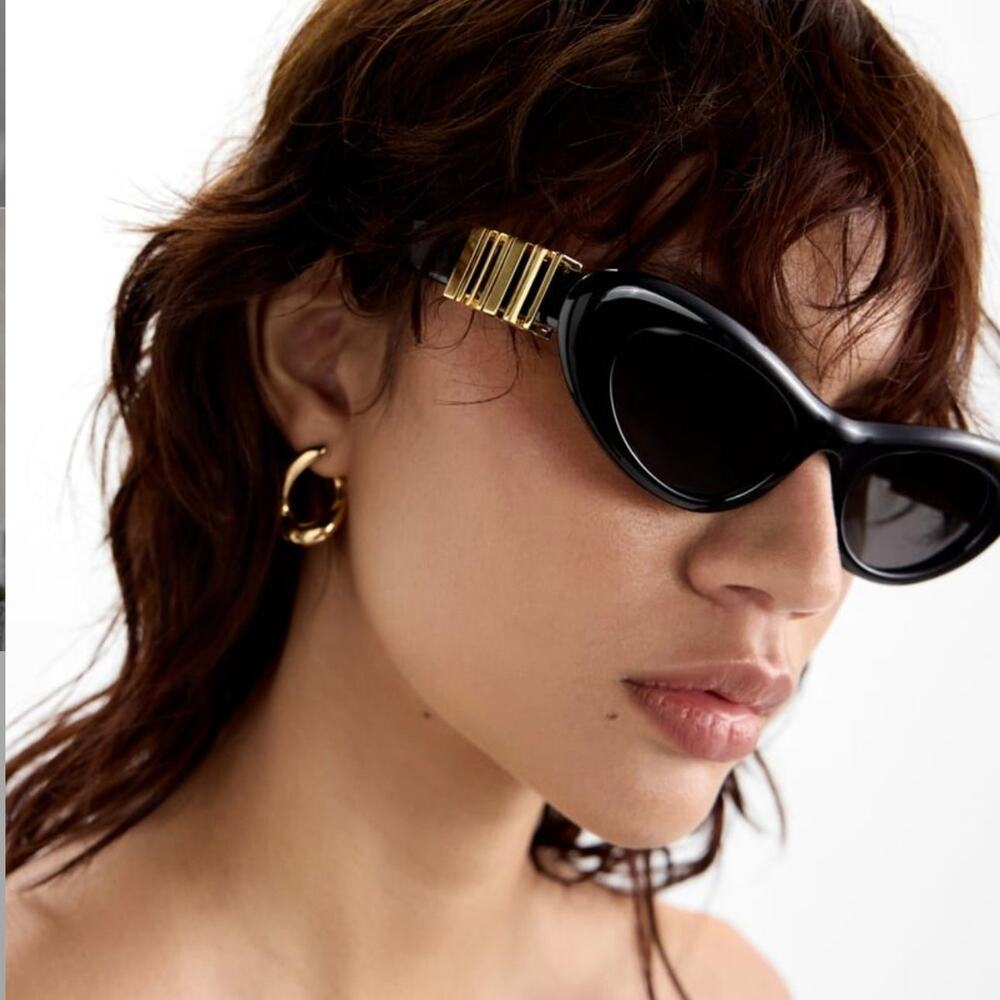 New, LOEWE Sunglasses LW40156U 01A Authentic